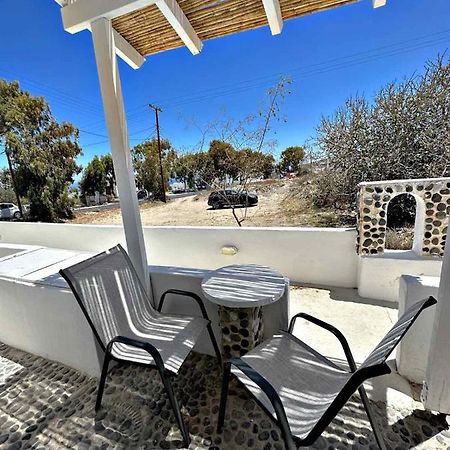 Santorini Style Rooms Vothon Bagian luar foto