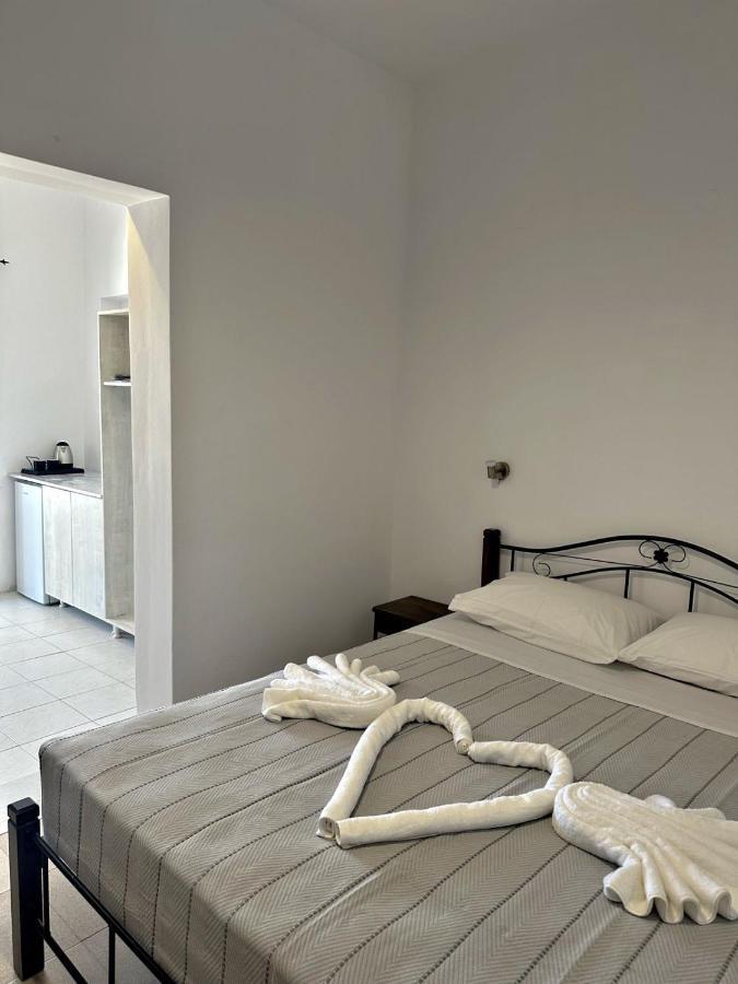 Santorini Style Rooms Vothon Bagian luar foto